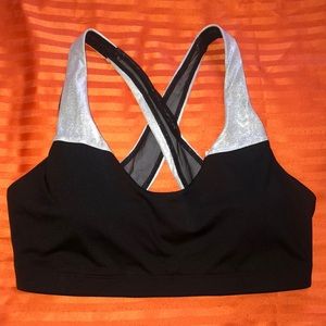 VA sports bra